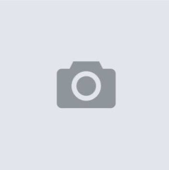 Poshmark profile picture for @axial